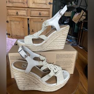 Gianni Bini macramé wedge heels